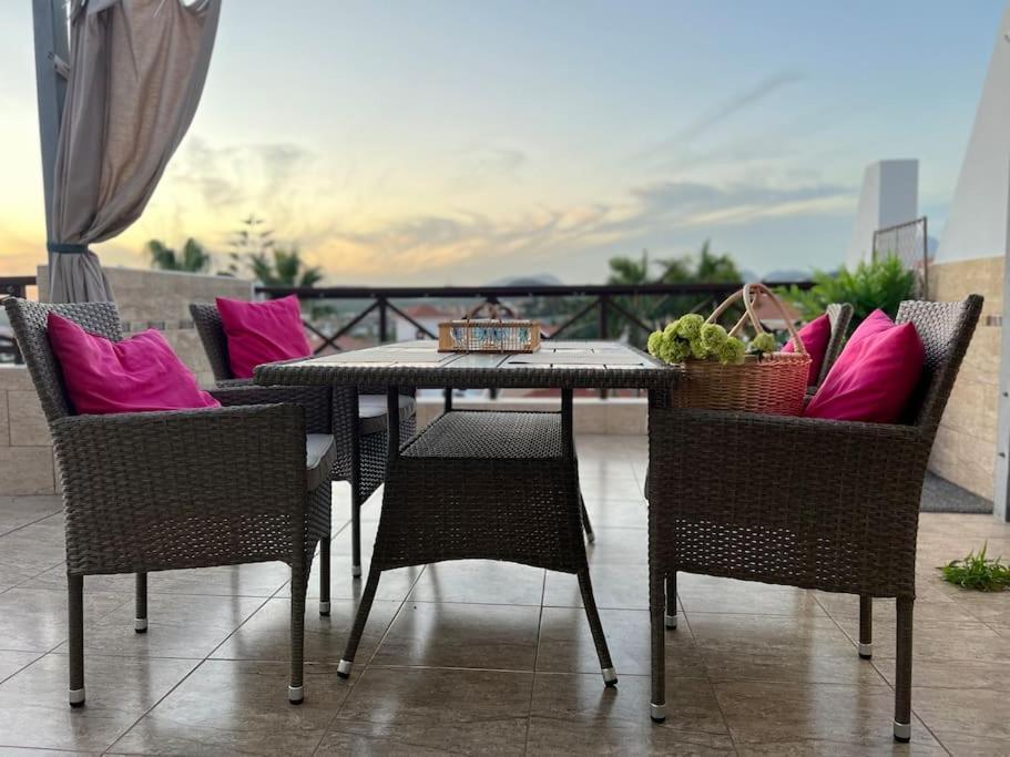 דירות סן מיגל דה אבונה Penthouse In Golf Del Sur מראה חיצוני תמונה